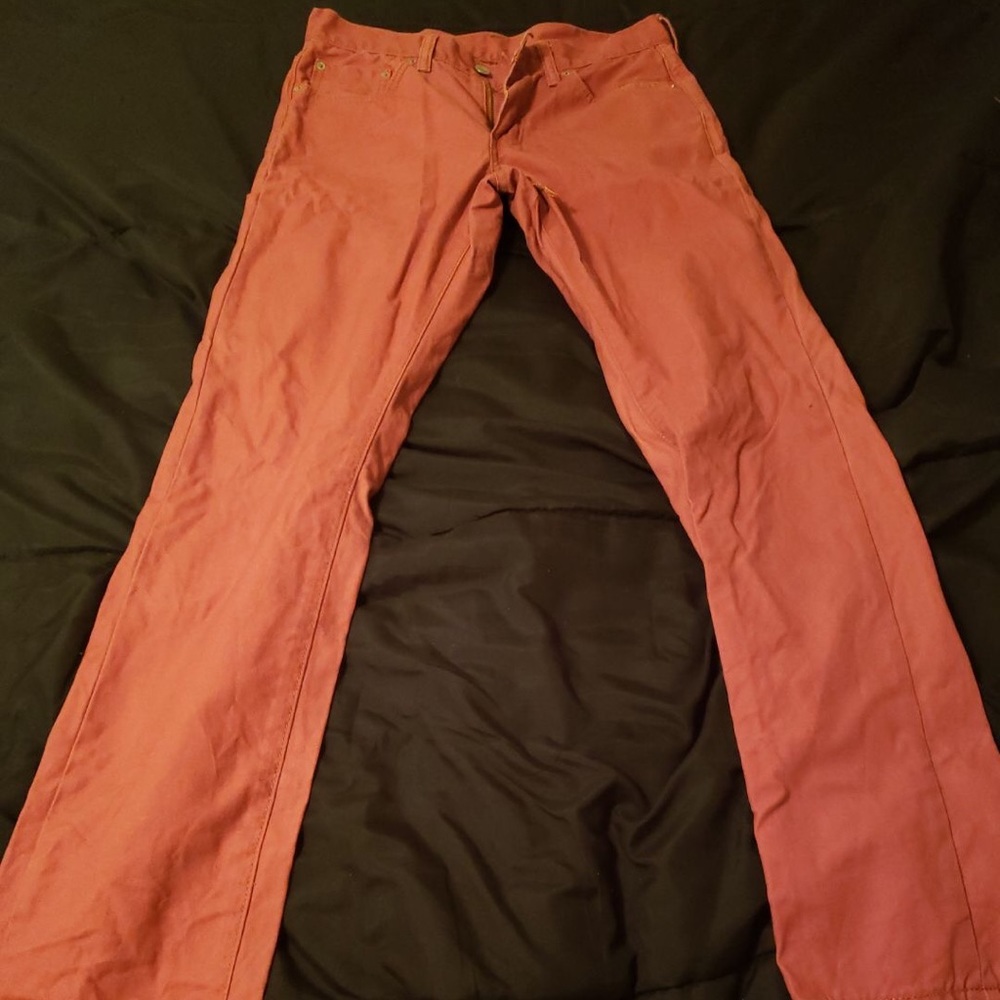 Levi Jeans 513 Slim-Straight Leg Size: 30x32.